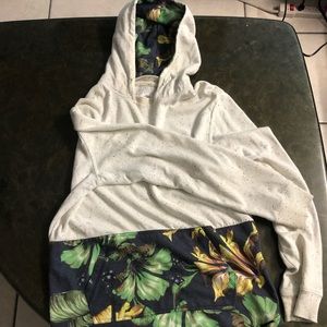 Pacsun On The Bay’s Floral Hoodie Size M
